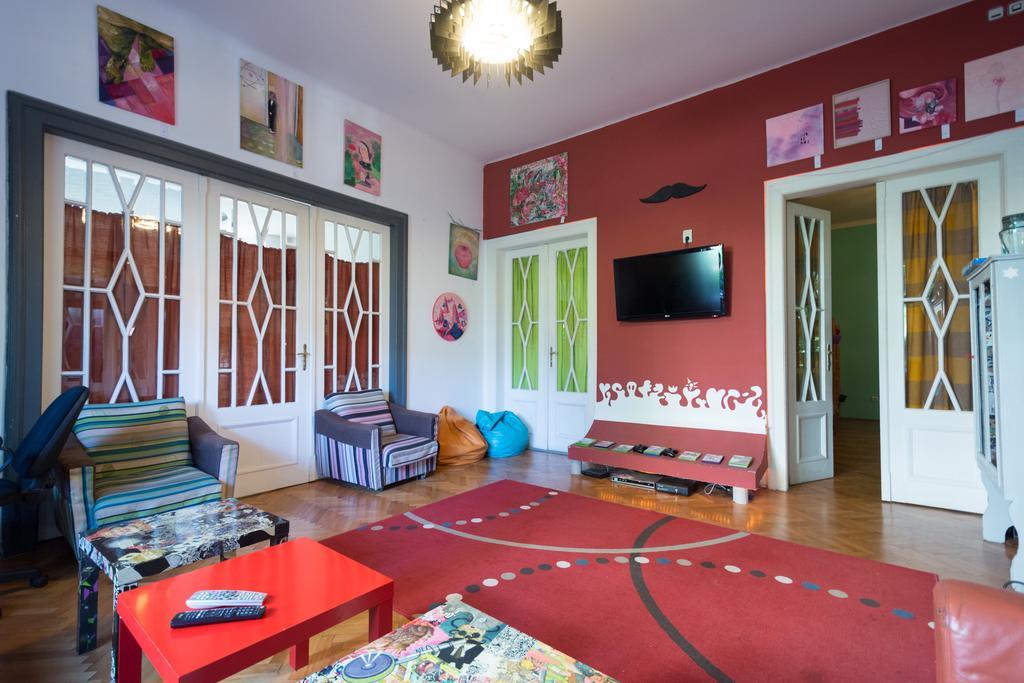 Hostel Costel Τιμισοάρα Εξωτερικό φωτογραφία